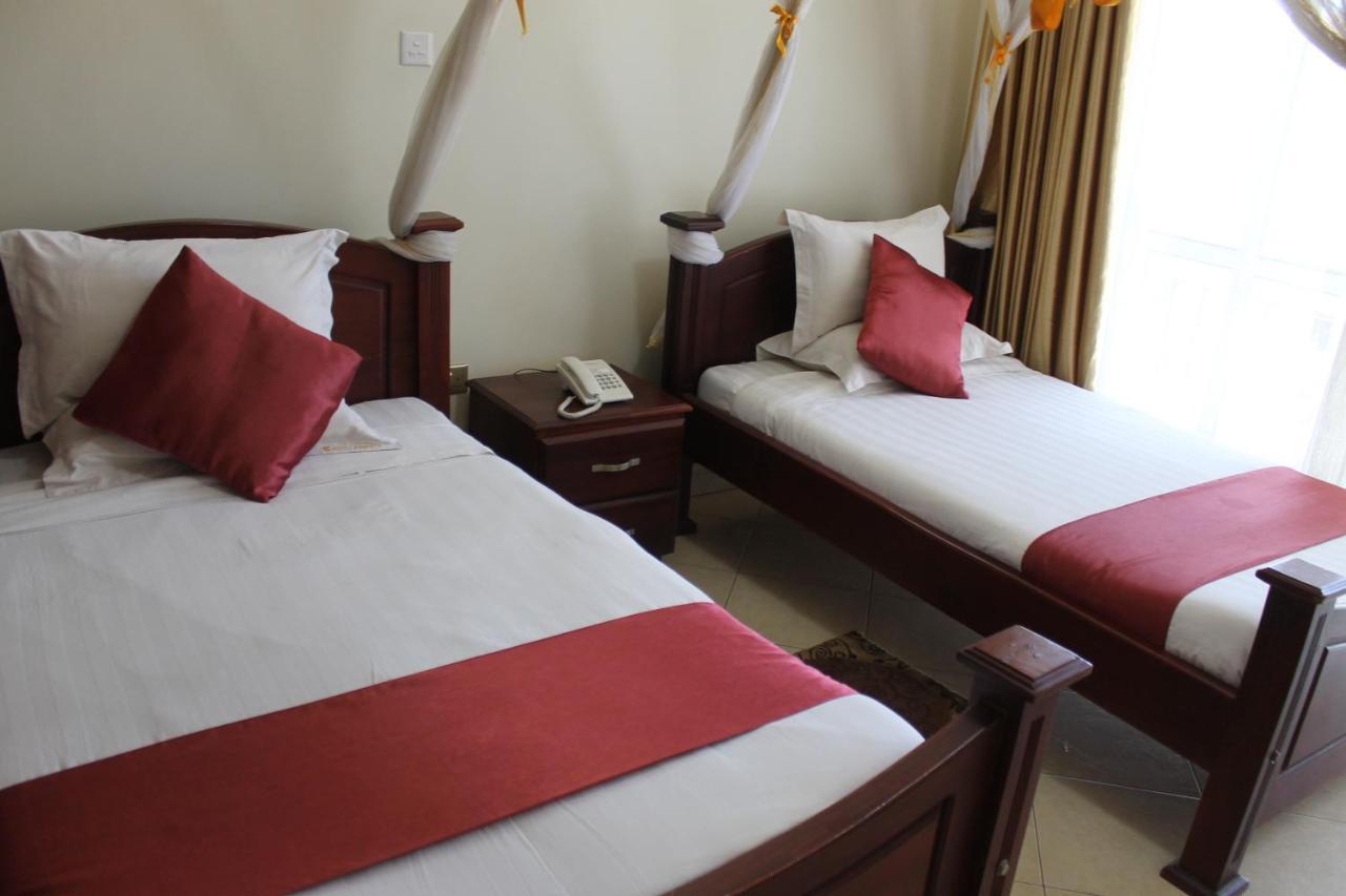 Ss Hotel Kampala Esterno foto