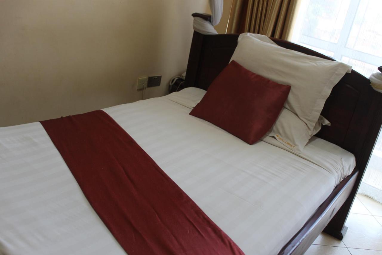 Ss Hotel Kampala Esterno foto