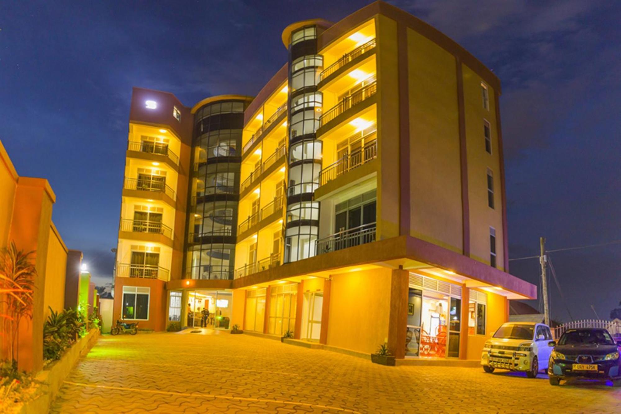 Ss Hotel Kampala Esterno foto
