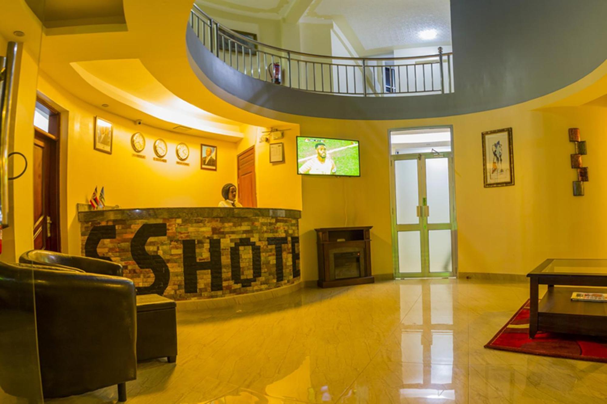 Ss Hotel Kampala Esterno foto